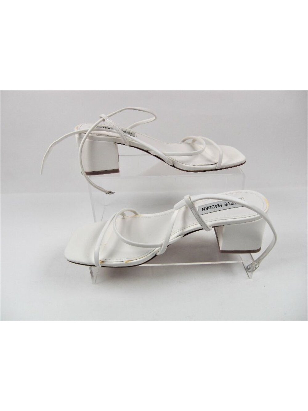 Steve Madden Women's Rianna White Block Heels/sandals Shoes size 7 New